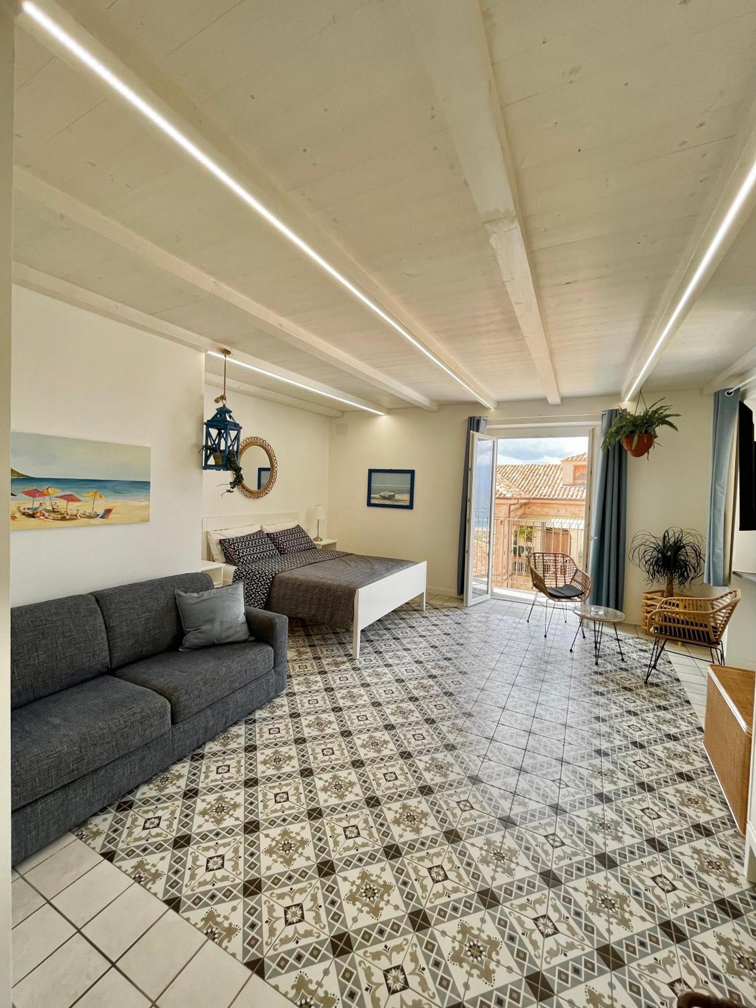 Casa Vacanze Penelope 피조 외부 사진