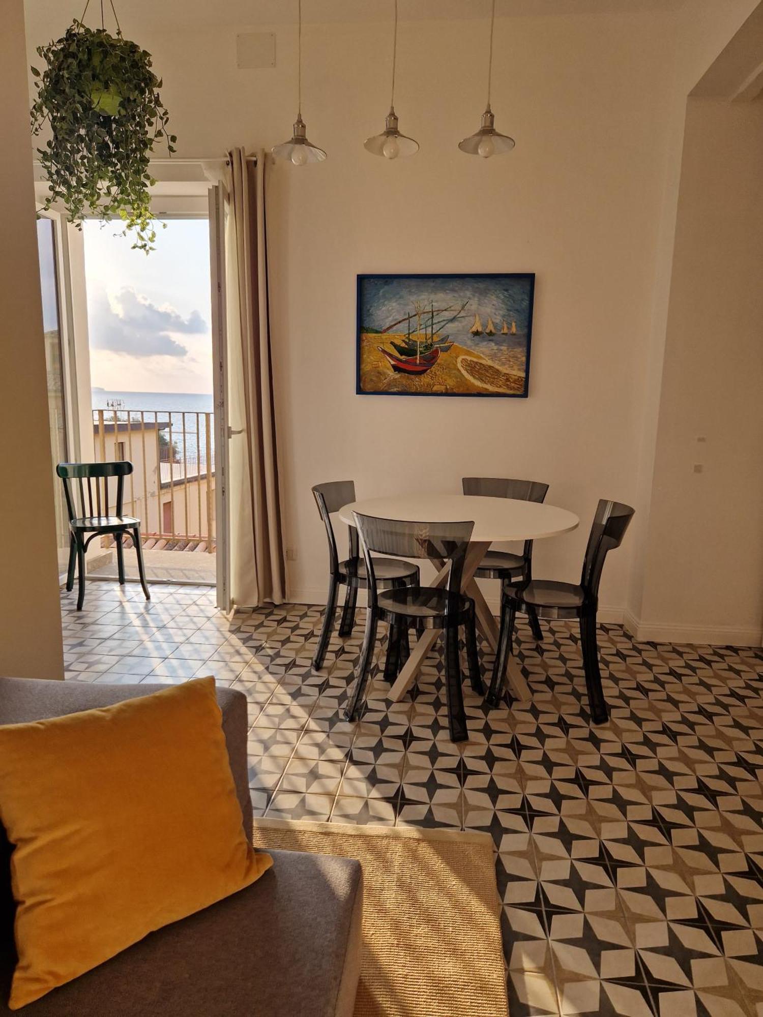 Casa Vacanze Penelope 피조 외부 사진